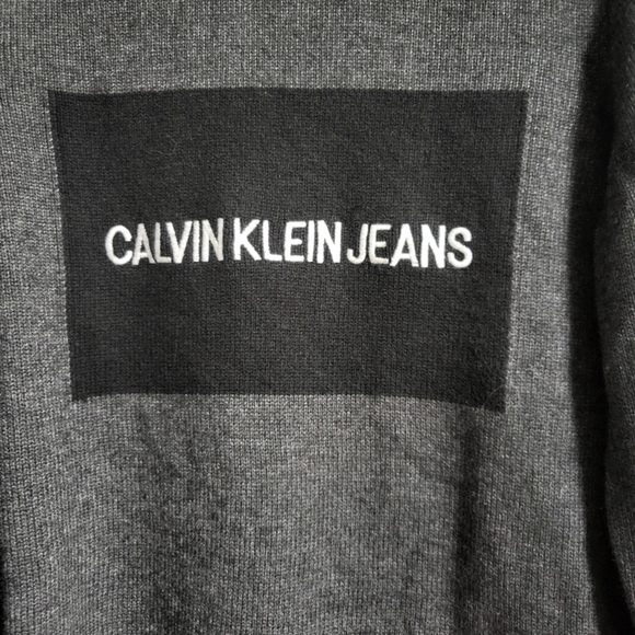 Calvin Klein Jeans Men's Grey Sweater - Picture 4 of 4